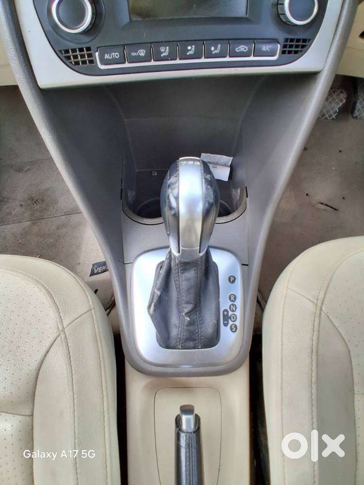 Volkswagen Vento 1.5 Tdi Comfortline At, 2015, Petrol