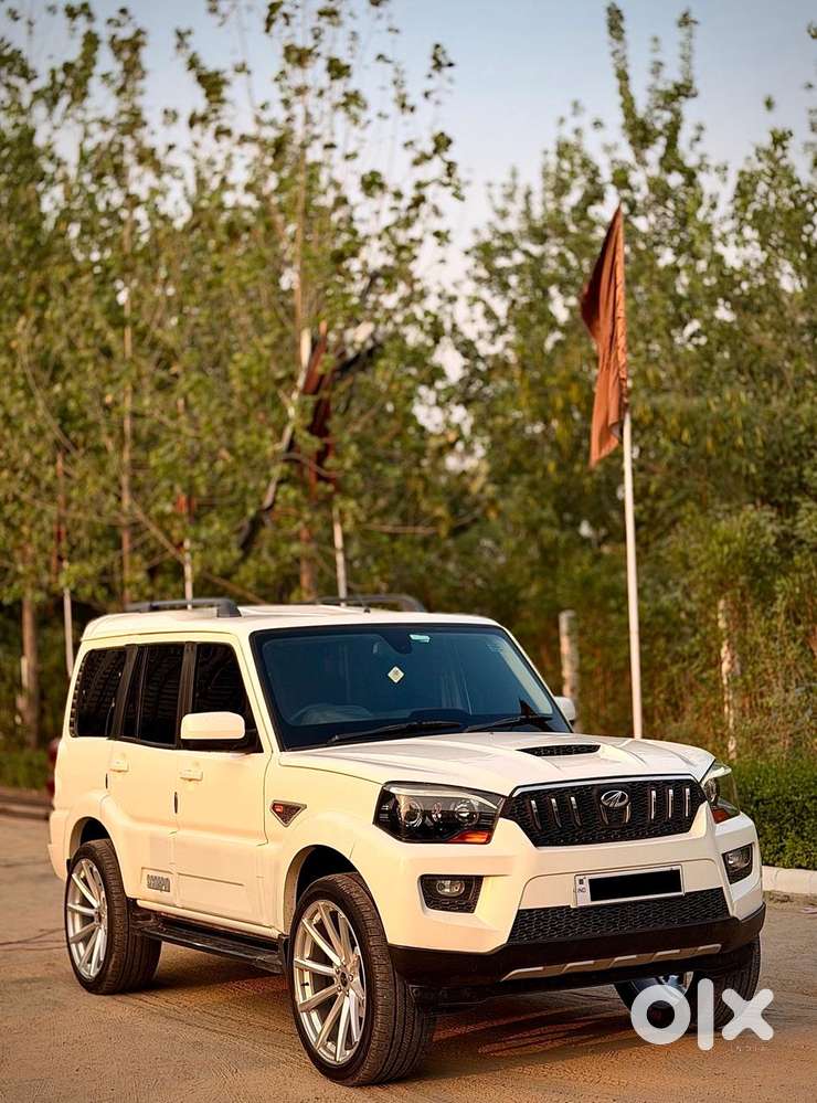 Mahindra Scorpio, 2015, Diesel