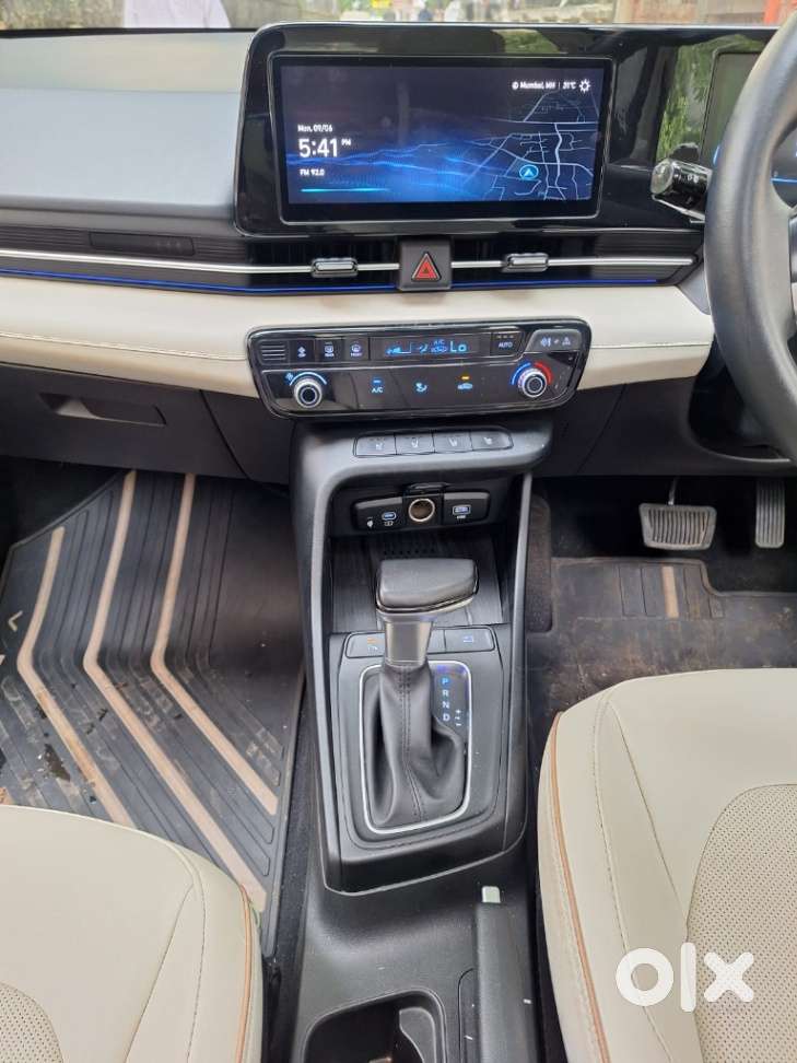 Hyundai Verna 1.5 Sx (o) Vtvt Ivt, 2023, Petrol