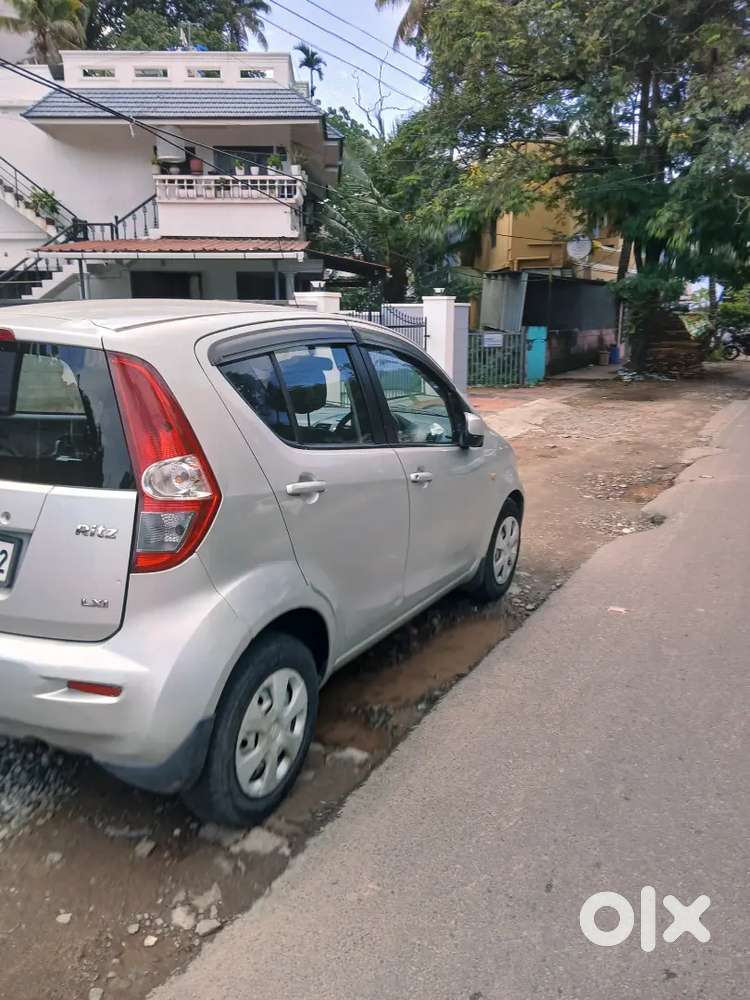 Maruti Suzuki Ritz 2010 Petrol 75000 Km Driven
