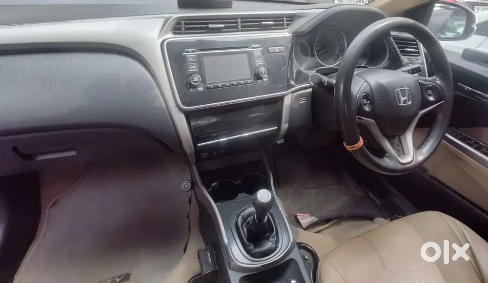 Honda City 2016 V Top Model Petrol+cng 57000 Km Driven