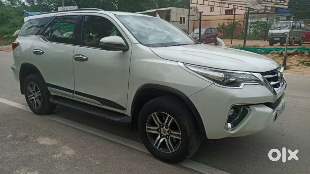 Toyota Fortuner 4x2 At, 2018, Diesel