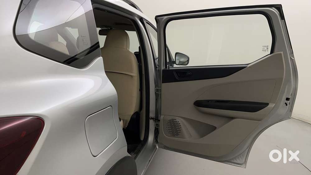 Renault Triber Rxt Easy-r Amt, 2021, Petrol