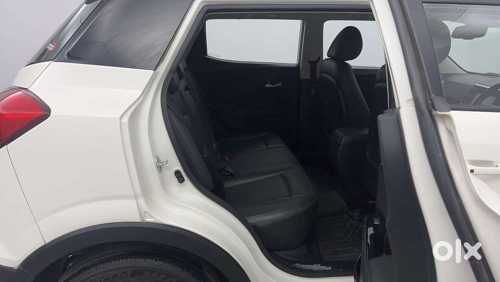 Mahindra Xuv300 W8 Option, 2022, Petrol