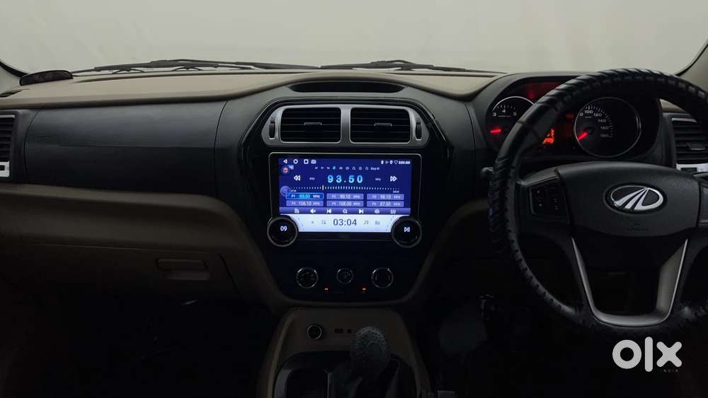 Mahindra Tuv 300 T8, 2016, Diesel