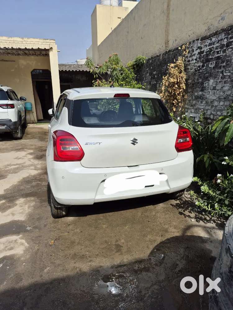 Maruti Suzuki New-gen Swift 2023 Petrol 15500 Km Driven