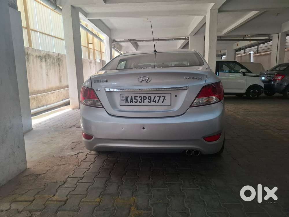 Hyundai Verna Petrol 2011