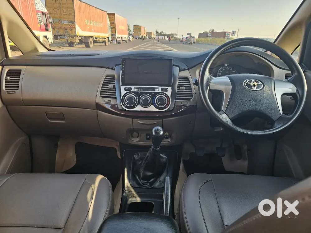 Toyota Innova 2.5 G 2015