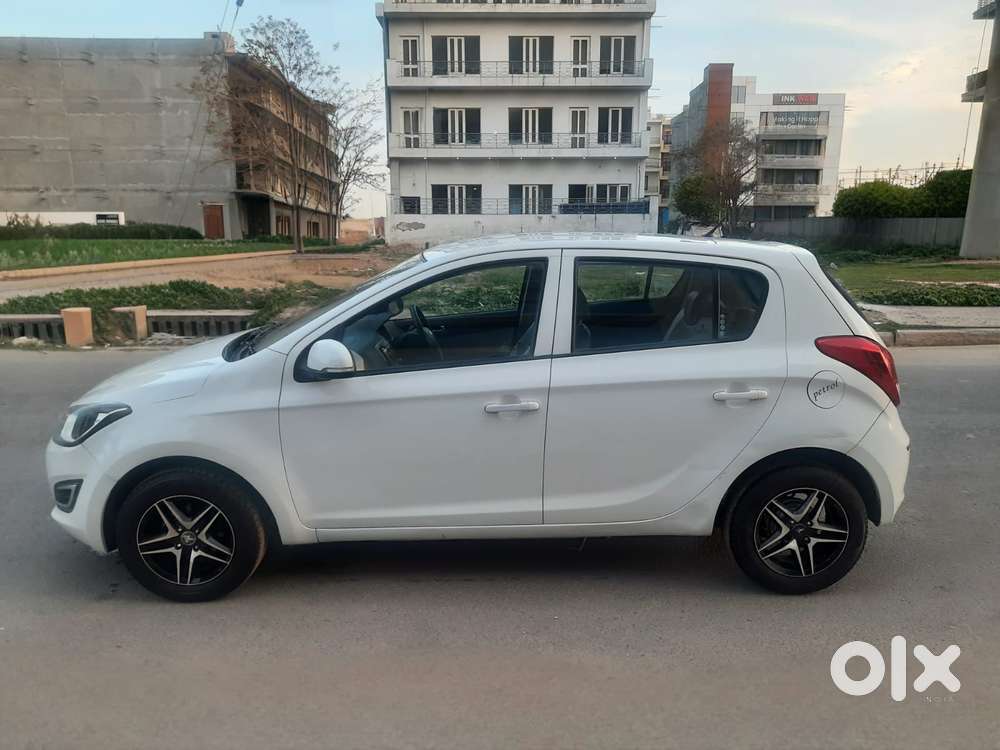 Hyundai I20 2012-2014 Magna Optional 1.2, 2012, Petrol