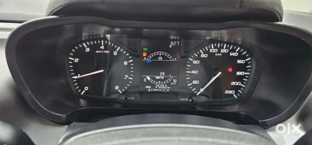 Tata Altroz 1.2 Xt, 2022, Petrol