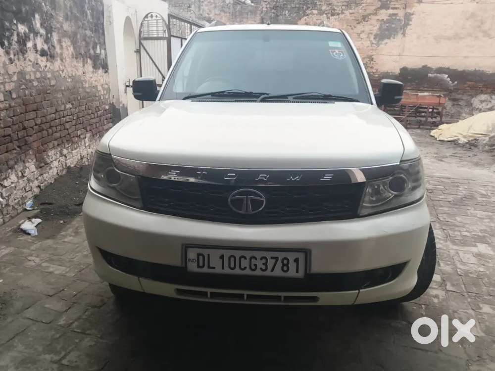 Tata Safari Storme 2015 Diesel Well Maintained