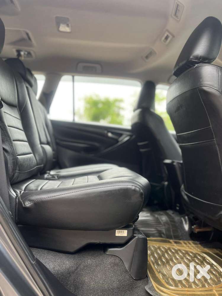Toyota Innova Crysta 2.4 G Mt 8s, 2019, Diesel