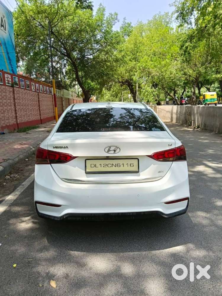 Hyundai Verna 1.6 Sx Crdi (o), 2018, Petrol