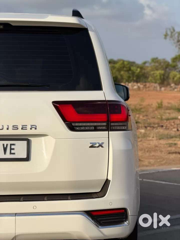Toyota Land Cruiser 3.3 Zx Diesel, 2023, Diesel