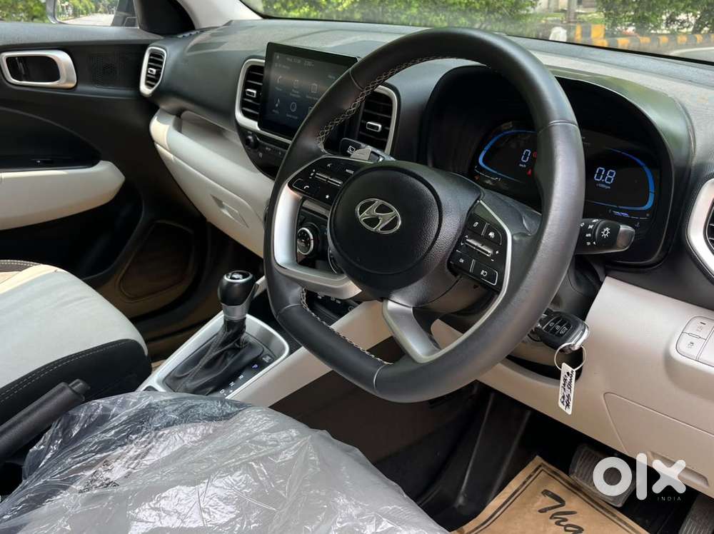 Hyundai Venue 1.0 S (o) Turbo Dct, 2023, Petrol