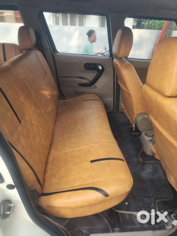 Mahindra Tuv 300 2017 Diesel 1st Owner