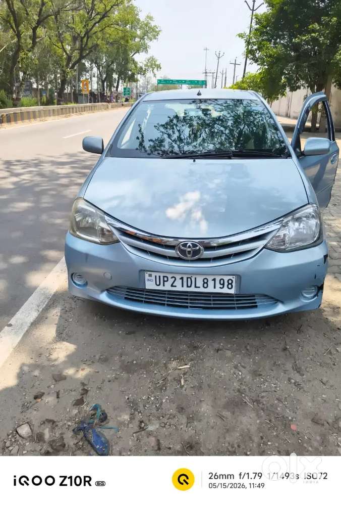 Toyota Etios 2011 Petrol 90000 Km Driven