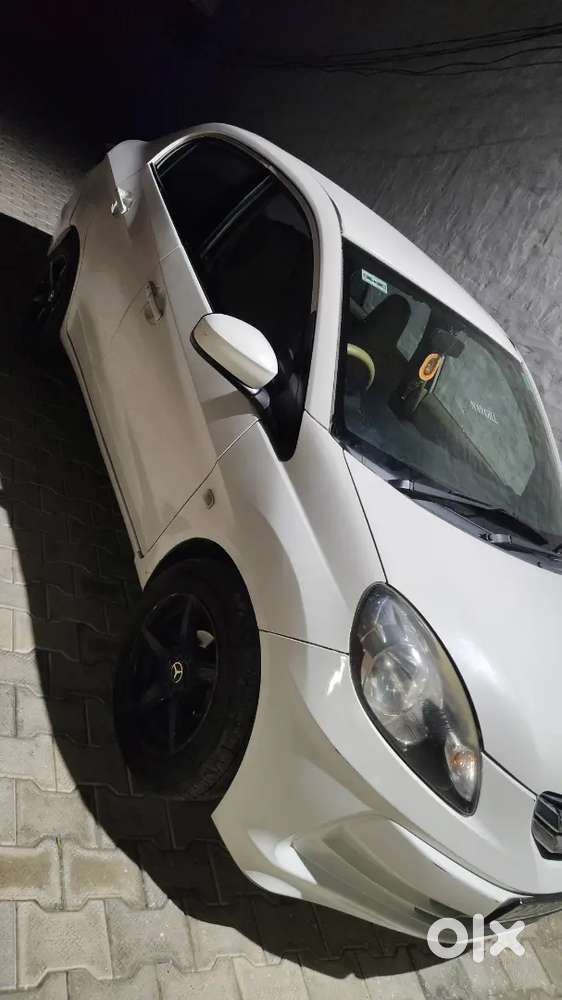 Honda Amaze 1.5 E 2013