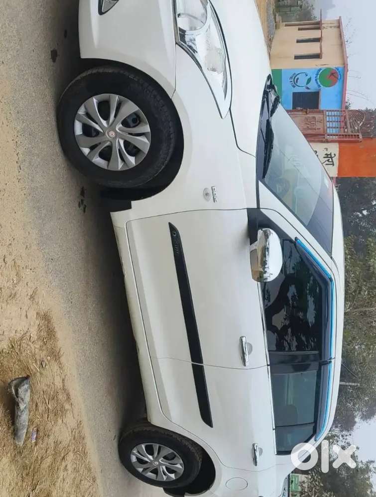 Maruti Suzuki Swift Dzire 2016 Diesel 79000 Km Driven