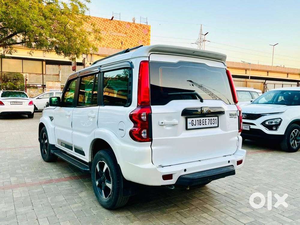 Mahindra Scorpio Classic 2.2 S 11 Mt 7 Str, 2024, Diesel