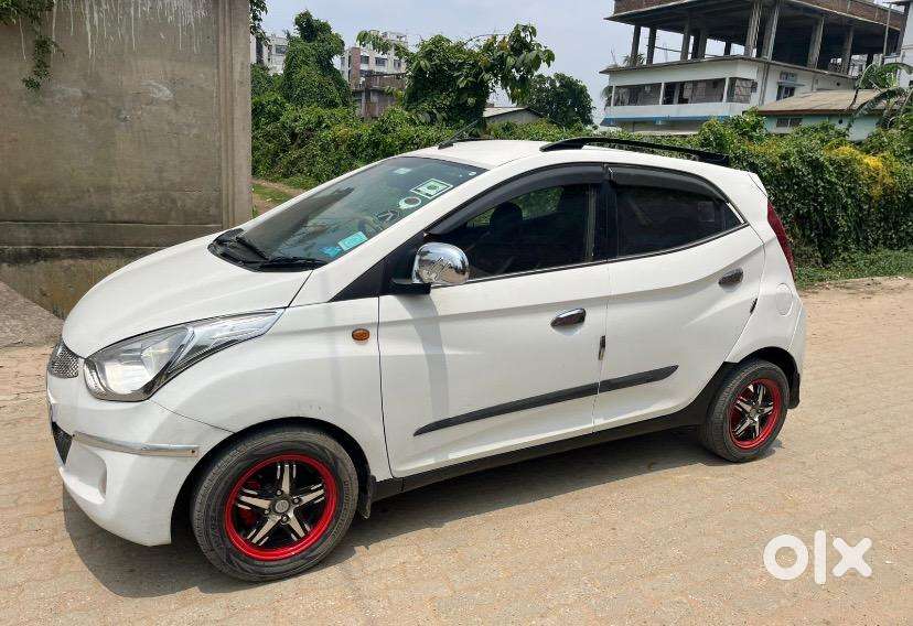 Hyundai Eon Era+ Next To Showroom Condition