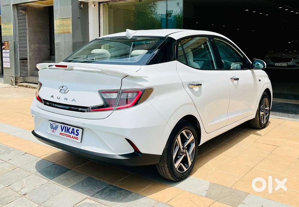 Hyundai Aura Sx Plus Automatic, 2022, Petrol