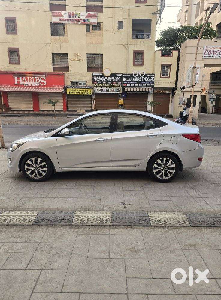 Hyundai Verna Fluidic 1.6 Vtvt Sx, 2015, Petrol
