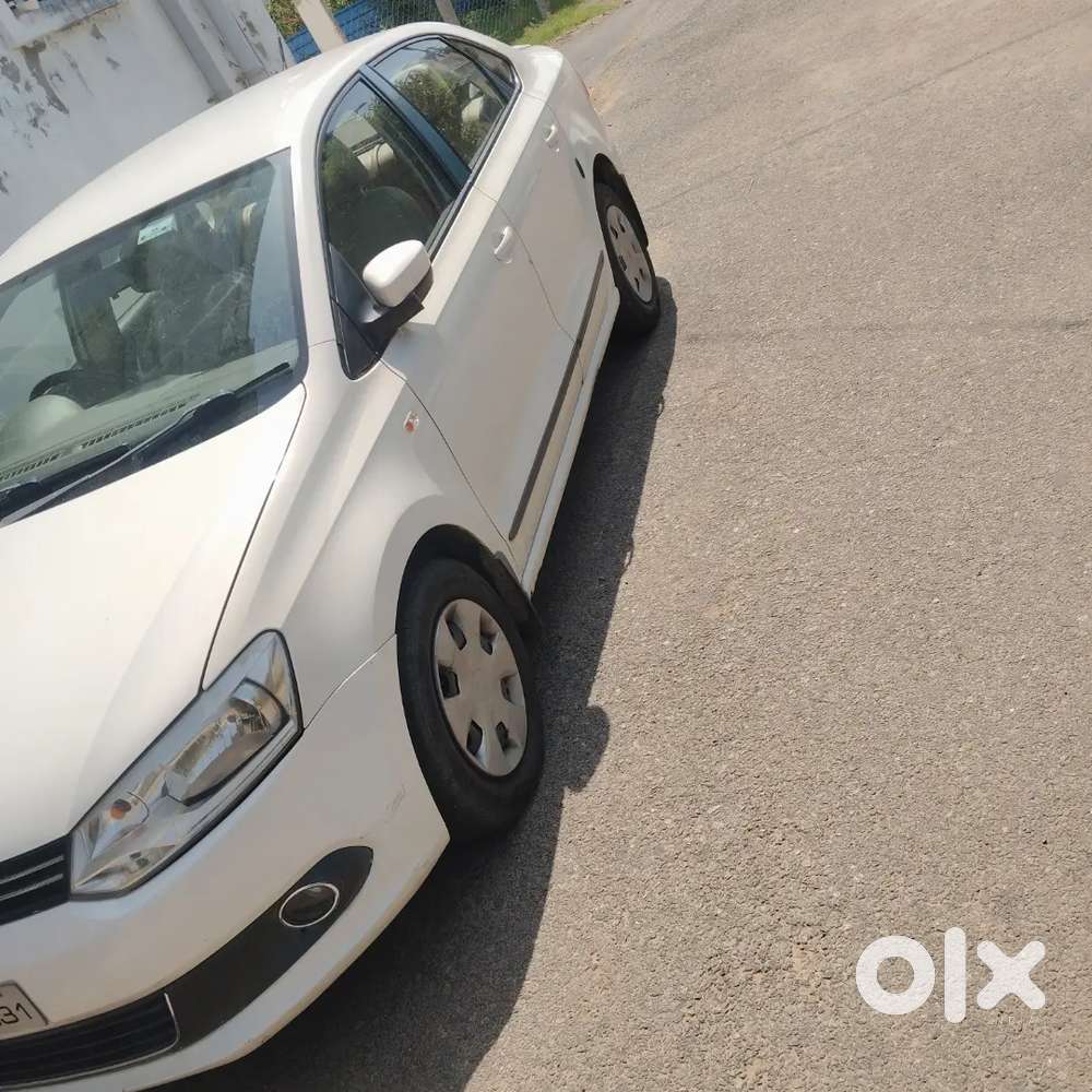 Volkswagen Vento Petrol At 2011 Model