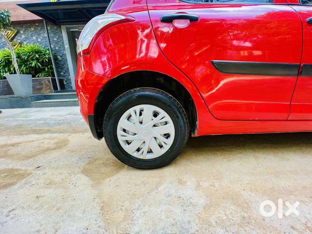 Maruti Suzuki Swift Lxi Option, 2015, Petrol