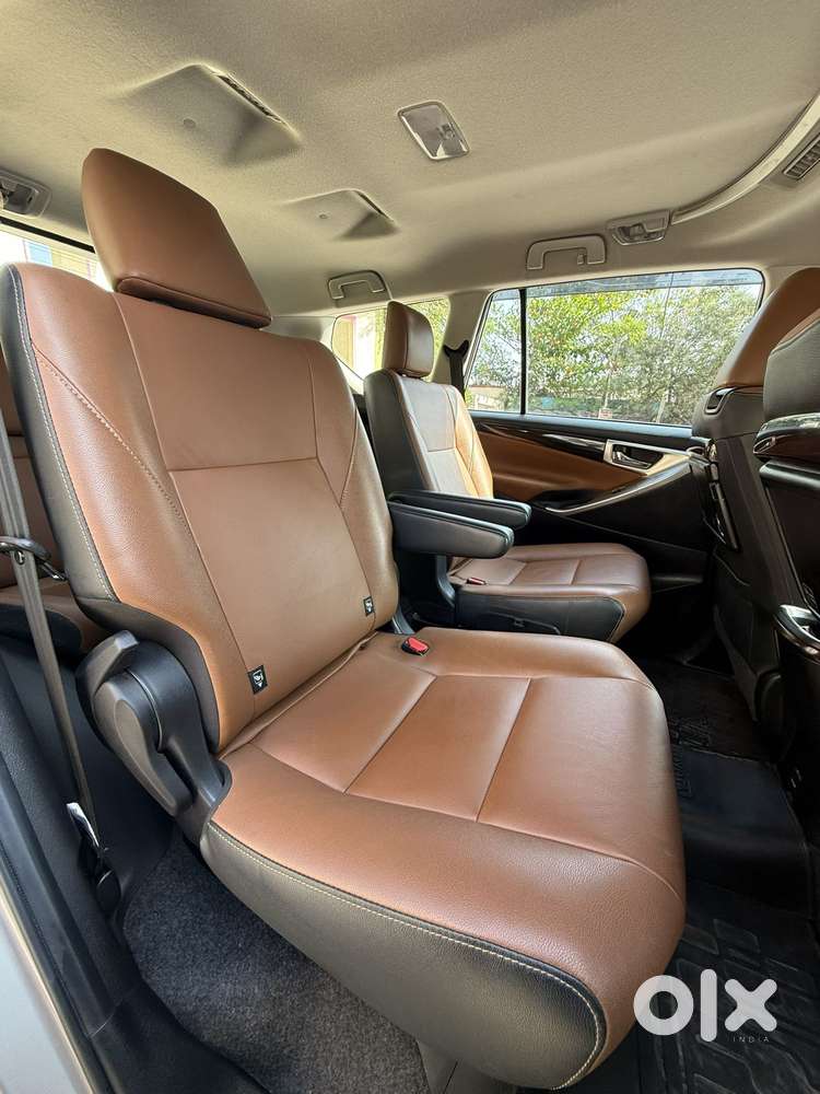 Toyota Innova Crysta