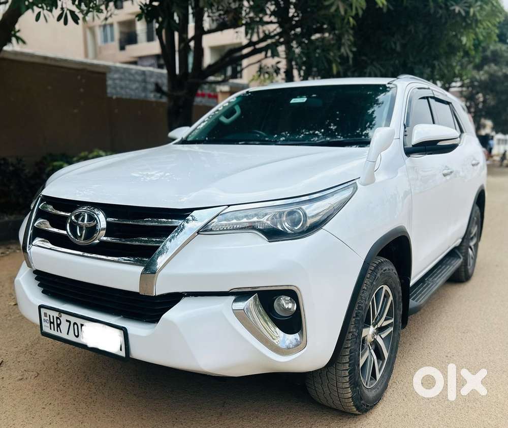 Toyota Fortuner Sigma 4  Automatic