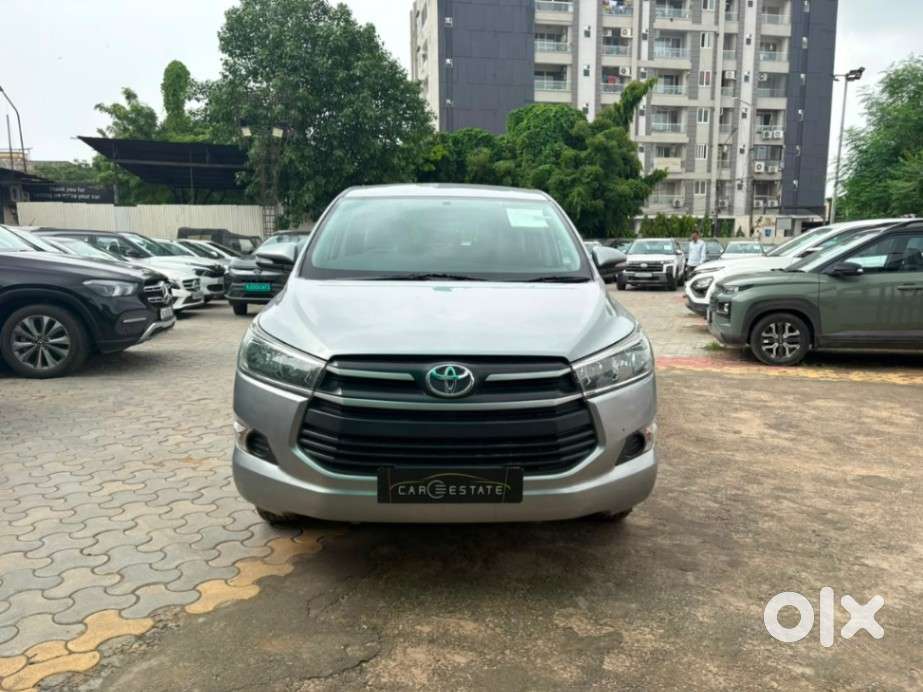 Toyota Innova Crysta 2.8 Gx At, 2017, Diesel