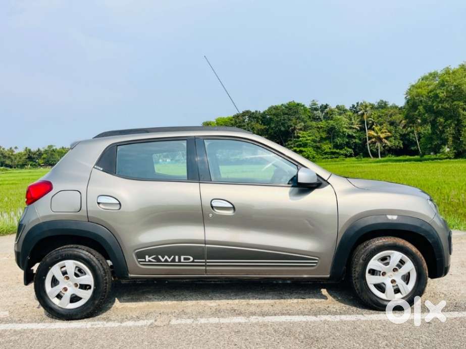 Renault Kwid 1.0 Rxt (o) Easy-r, 2019, Petrol