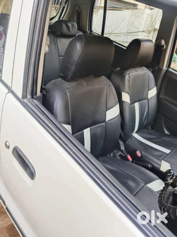 Well Maintained With 2 Keys Original Colour Music System,new Tires