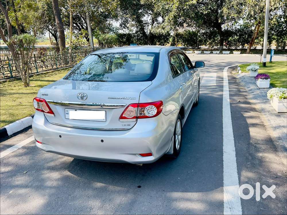 Toyota Corolla Altis [ ] 1.8 Vl At, 2012, Petrol