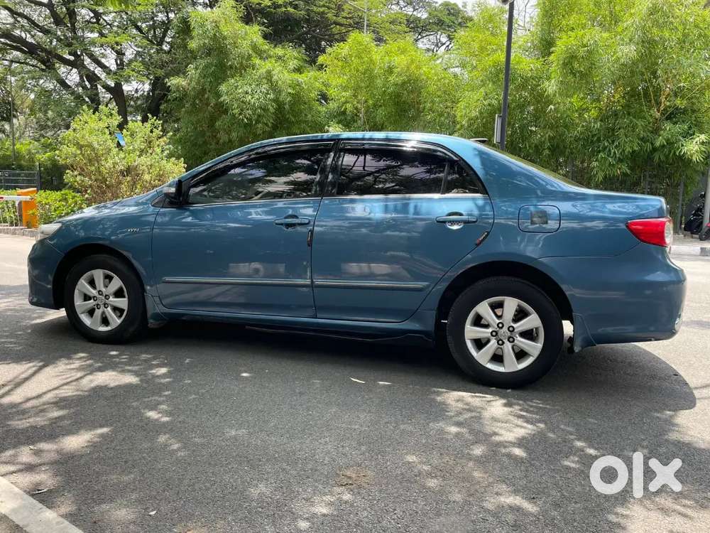 Toyota Corolla Altis 2011 Petrol Well Maintained