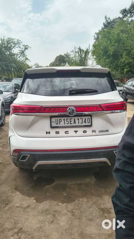 Mg Hector Plus Sharp Pro Blackstorm 1.5 Turbo Petrol Cvt 7 Str, 2023..