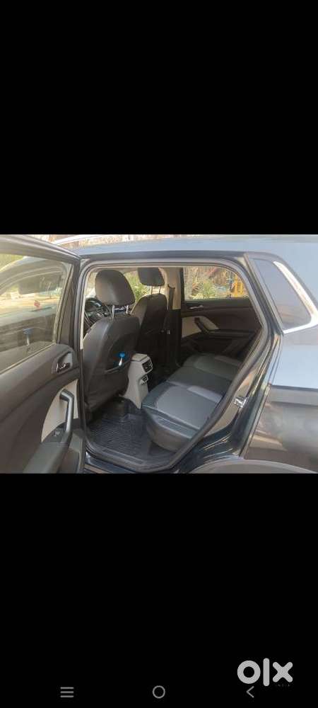 Skoda Kushaq 1.0 Tsi Ambition, 2022, Petrol