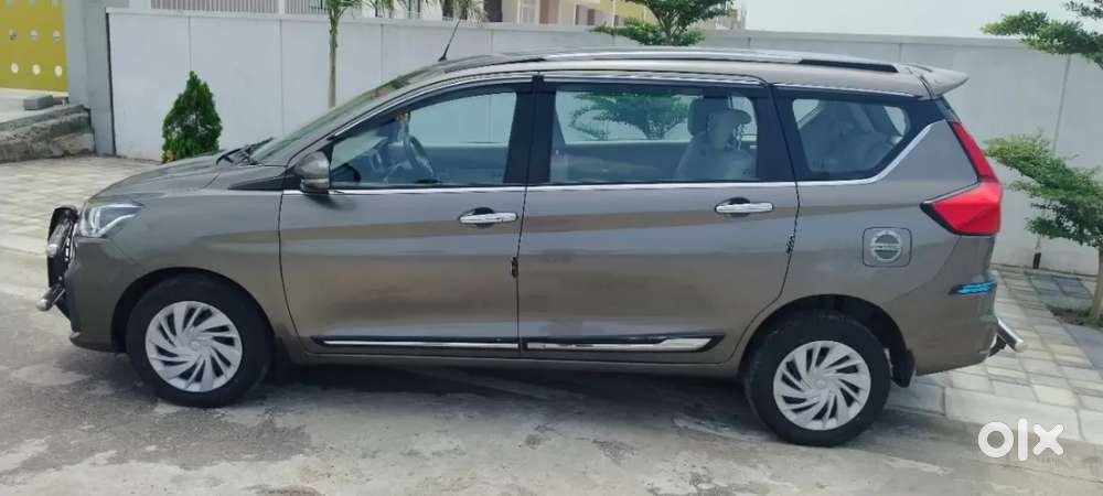 Maruti Suzuki Ertiga Vxi At, 2024, Petrol