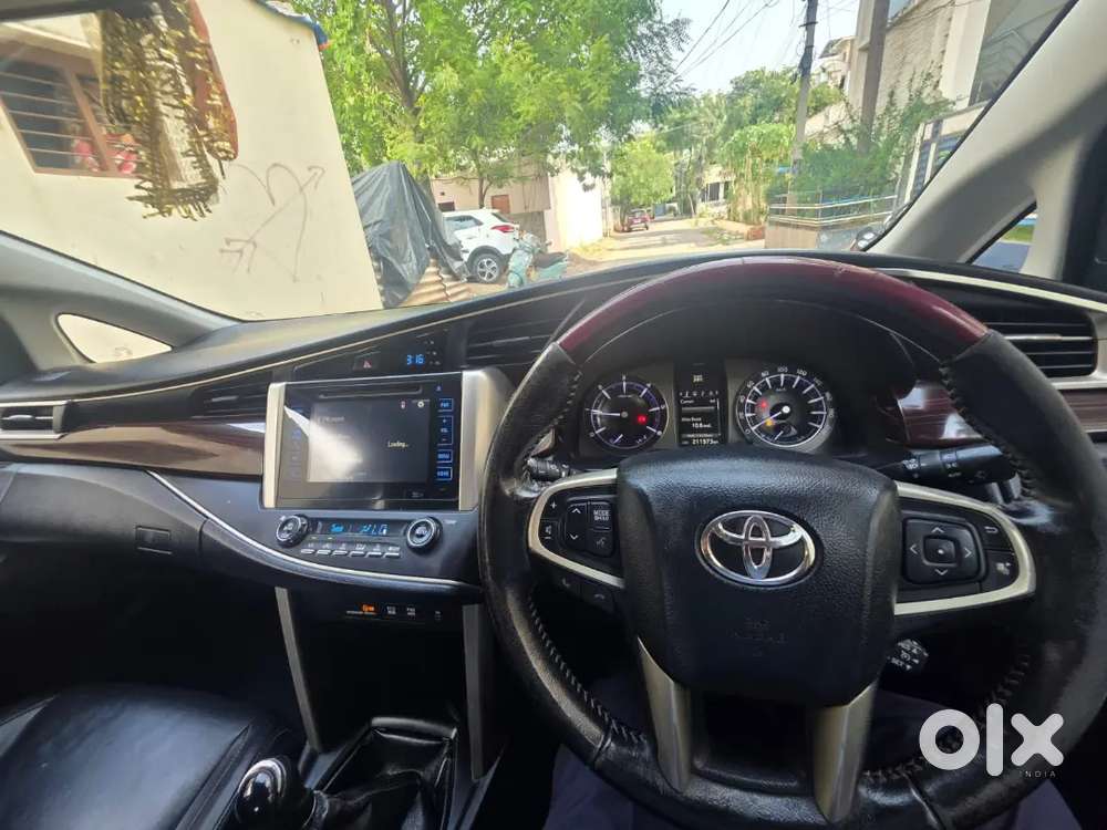 Toyota Innova Crysta 2016 Diesel 210000 Km Driven Show Room Trak  Ex