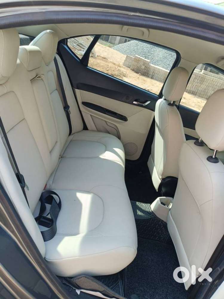 Tata Tiago 1.2 Revotron Xza, 2023, Petrol