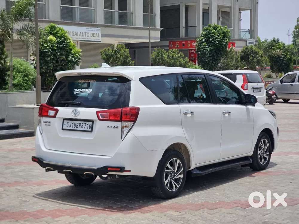 Toyota Innova Crysta [2020-ongoing] 2.4 Vx 7 Str, 2022, Diesel