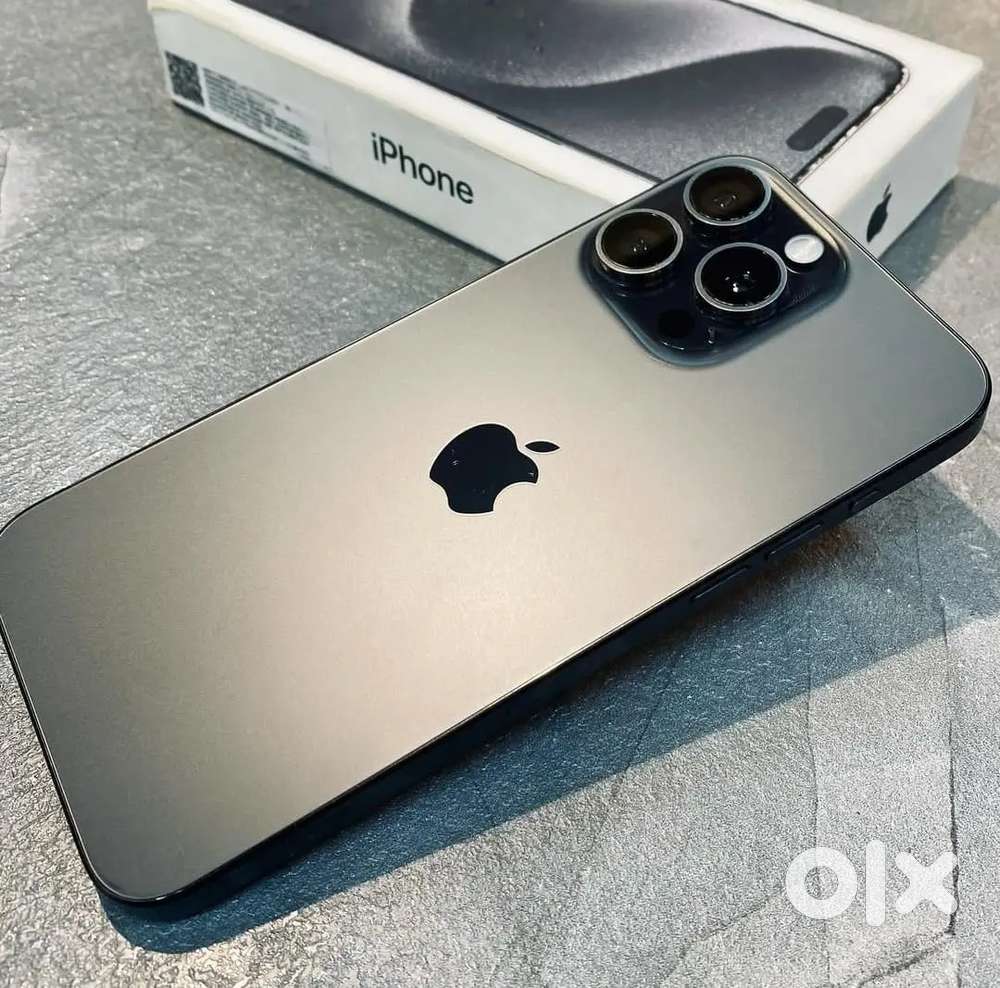 Selling my iphone 15pro in good condition with bill box