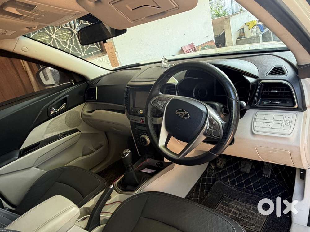 Mahindra Xuv300 2021 Petrol Well Maintained