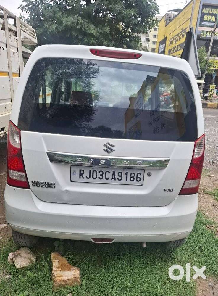 Maruti Suzuki Wagon R Vxi Amt1.2, 2017, Petrol