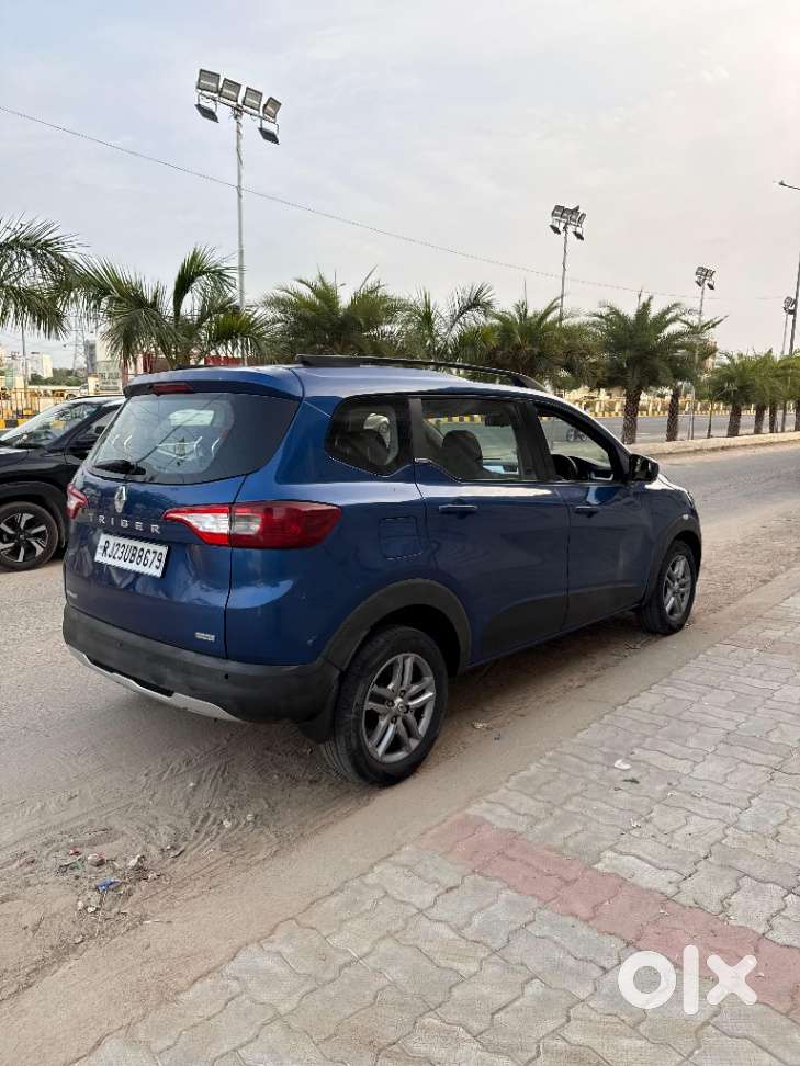 Renault Triber 1.0 Rxz Dual Tone, 2020, Petrol
