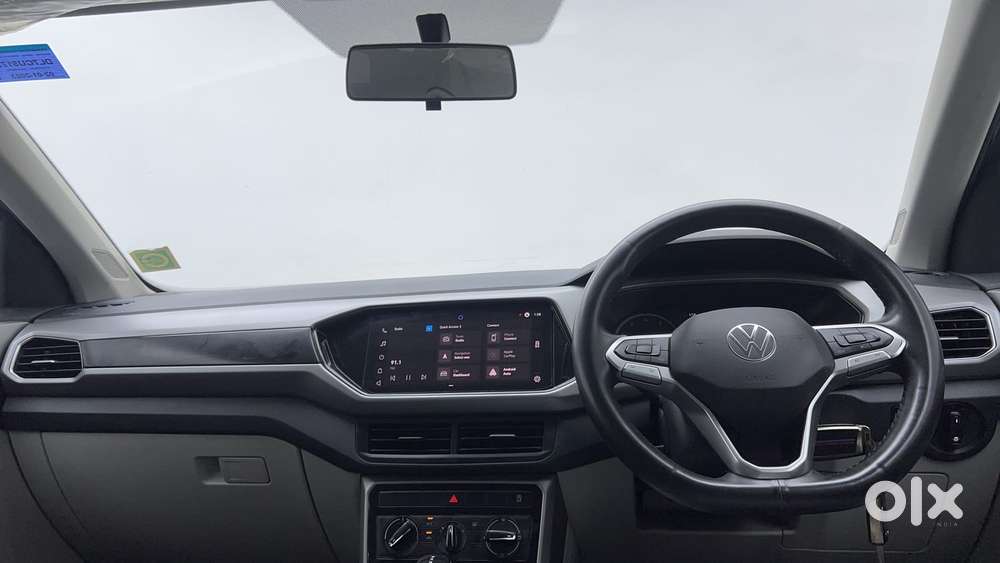 Volkswagen Taigun 1.0 Tsi Highline At, 2022, Petrol