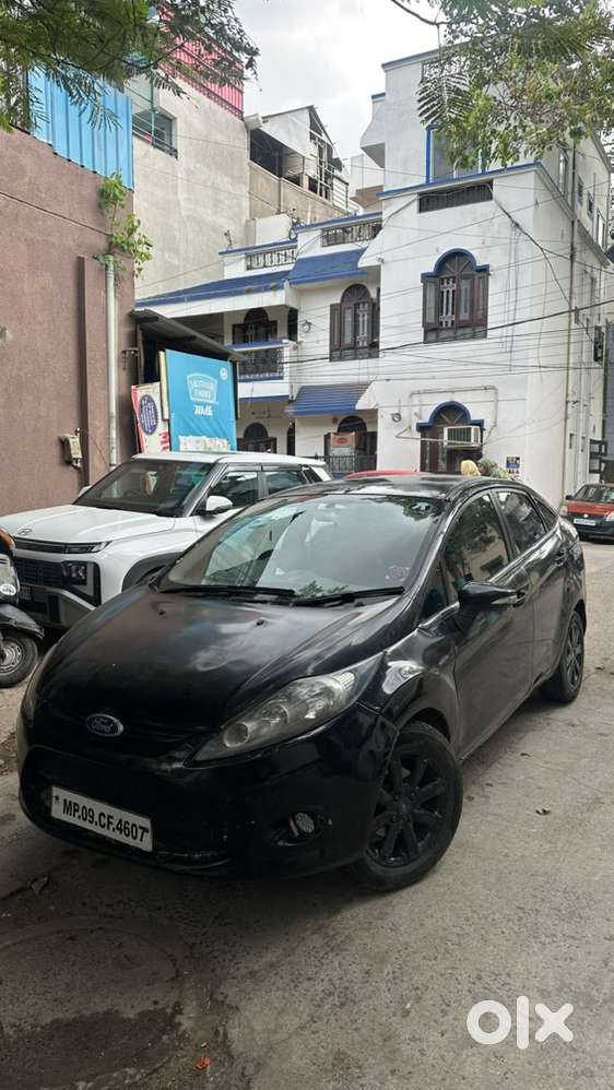 Ford Fiesta 1.5 Titanium 2012 Black Color Alloy Wheels Good Condition