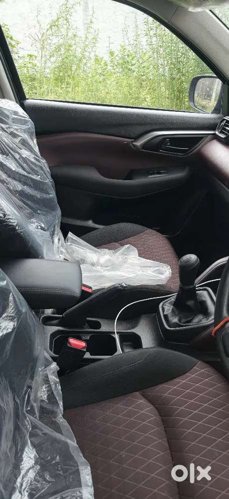 Maruti Suzuki Vitara 2025 Black Dealer Is Add To Side Rehan