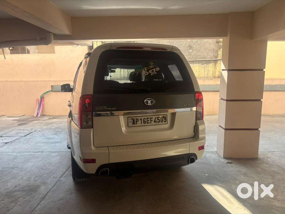 Tata Safari Storme 2017 Diesel 102000 Km Driven